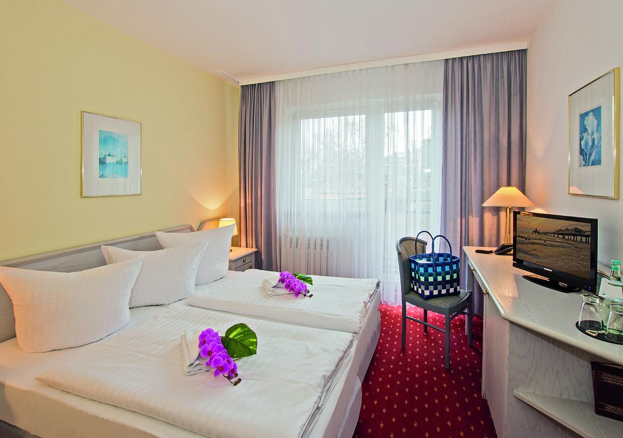Strandhaus Heringsdorf Hotel เฮริงสดอร์ฟ ภายนอก รูปภาพ